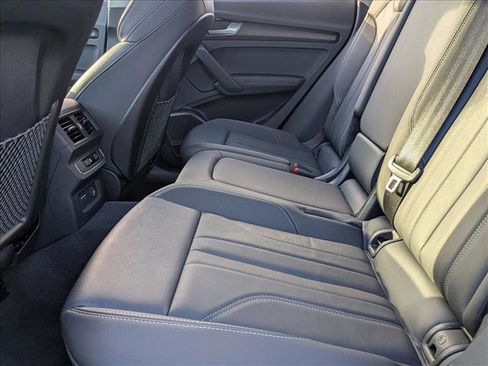 Certified 2025 Audi Q5 2.0T Premium Plus w/ Premium Plus Package image 18