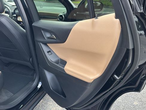 New 2025 Chevrolet Equinox ACTIV w/ Safety and Technology Package image 14