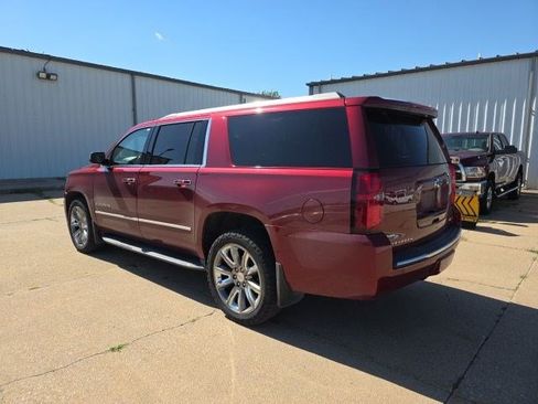 Used 2017 Chevrolet Suburban Premier AWD/4WD image 6