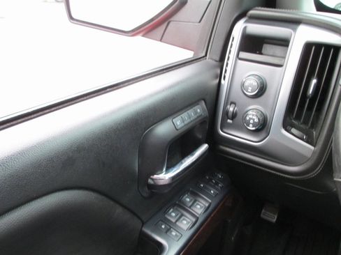 Used 2017 GMC Sierra 1500 SLT w/ SLT Premium Package image 28