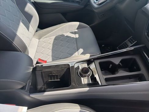 New 2026 Volkswagen Tiguan SEL R-Line AWD/4WD image 38