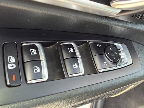 Used 2025 Kia Telluride S FWD image 12