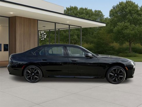 New 2026 BMW 740i 740i w/ Premium Package image 7