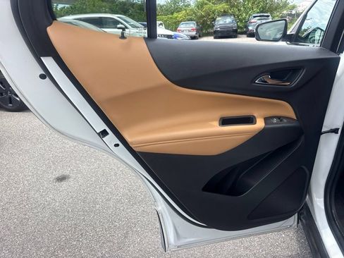Used 2019 Chevrolet Equinox Premier FWD image 14