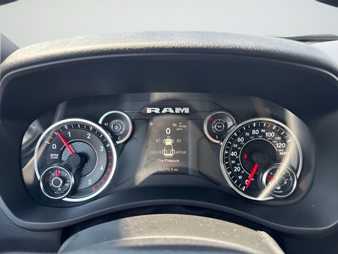 Certified 2024 RAM 3500 Big Horn AWD/4WD image 7