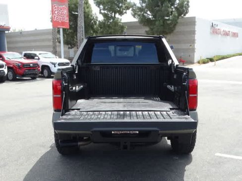Used 2024 Toyota Tacoma TRD Off-Road w/ TRD Off Road Upgrade Package AWD/4WD image 27