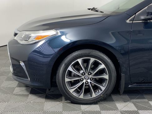Used 2016 Toyota Avalon XLE Premium image 10