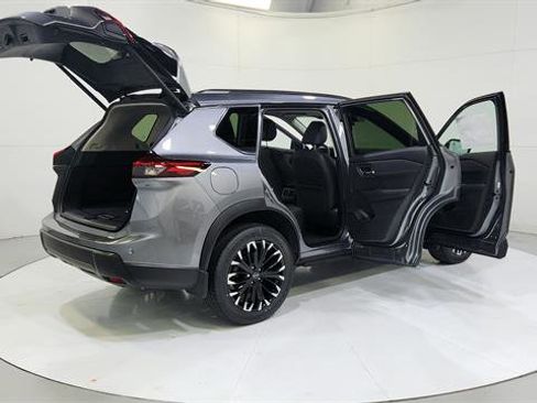 New 2026 Nissan Rogue Dark Armor FWD image 32