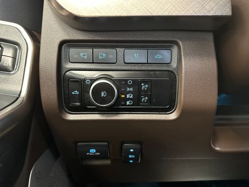Used 2023 Ford F350 King Ranch w/ Chrome Package AWD/4WD image 23
