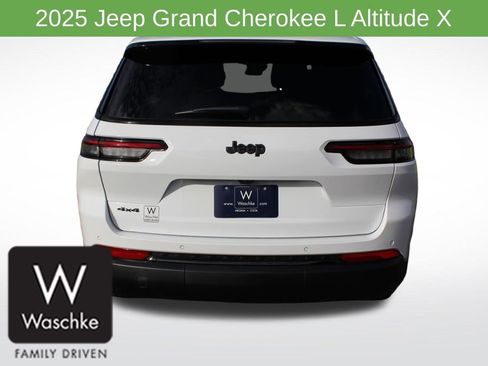 New 2025 Jeep Grand Cherokee L Altitude image 7