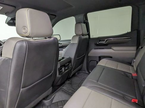 Used 2024 Chevrolet Silverado 1500 ZR2 w/ Technology Package image 34