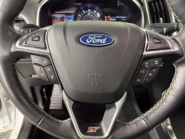 Used 2020 Ford Edge ST w/ Equipment Group 401A AWD/4WD image 18
