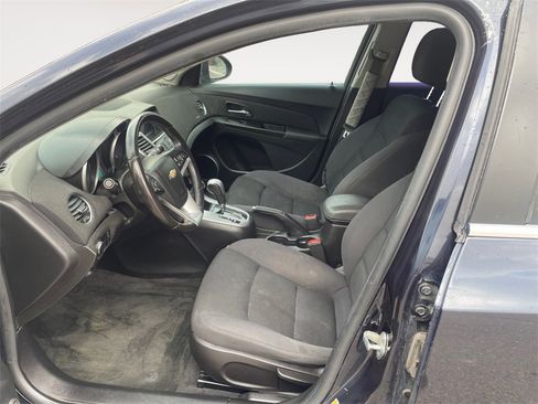 Used 2014 Chevrolet Cruze LT w/ All-Star Edition image 9