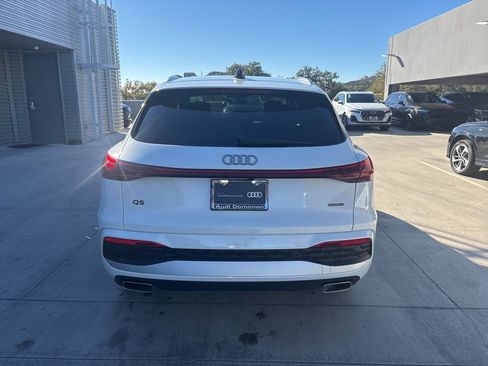 Certified 2025 Audi Q5 Premium w/ Convenience Package image 7