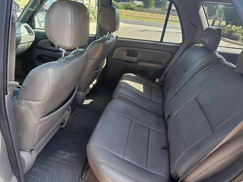 Used 2002 Toyota 4Runner SR5 RWD image 11