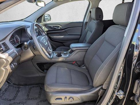 Used 2023 GMC Acadia SLE w/ Driver Convenience Package image 16