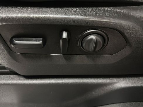 Used 2020 Chevrolet Silverado 2500 LTZ w/ LTZ Plus Package AWD/4WD image 18