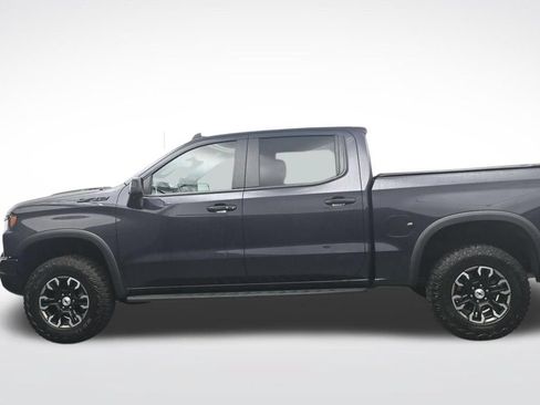 Used 2024 Chevrolet Silverado 1500 ZR2 w/ Technology Package AWD/4WD image 10