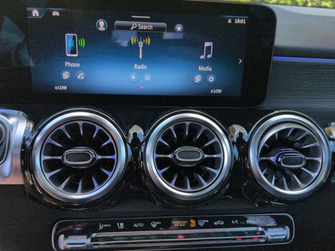 New 2026 Mercedes-Benz GLB 250 4MATIC image 28