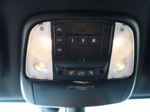 Used 2024 Dodge Durango GT RWD image 45