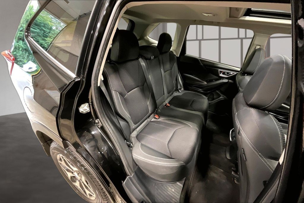 Used 2019 Subaru Forester Premium w/ All-Weather Package AWD/4WD image 26