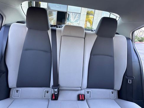 Used 2022 Toyota Corolla LE image 21