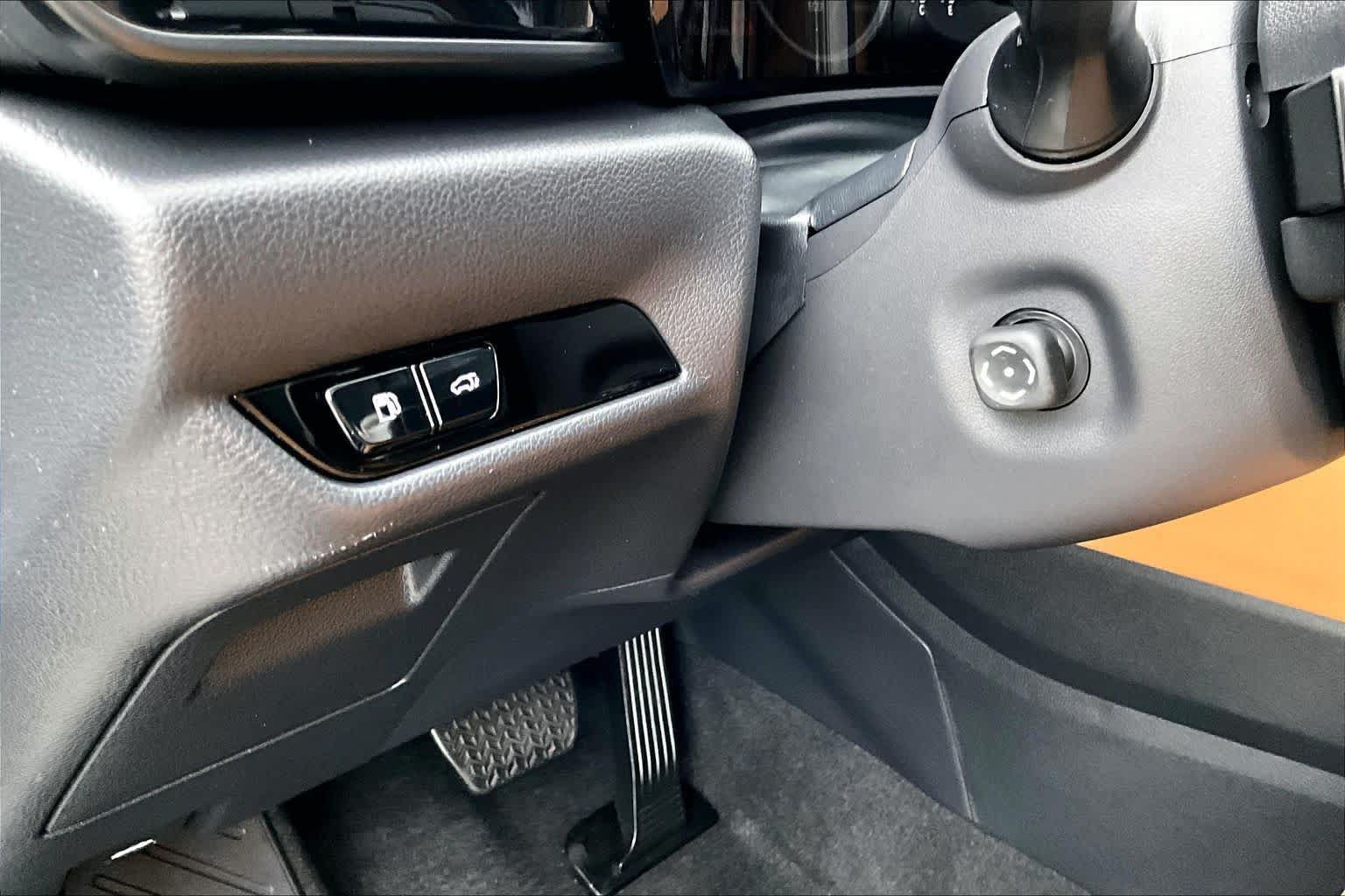 Certified 2025 Lexus NX 350 AWD w/ Accessory Package (2T) image 33