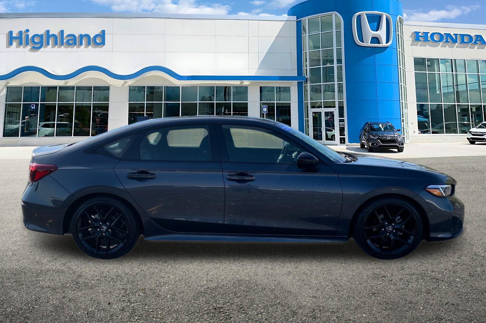 Used 2025 Honda Civic Sport image 6