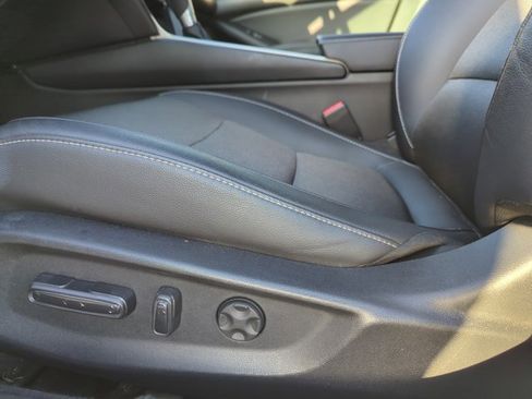 Used 2019 Honda Accord Sport image 10