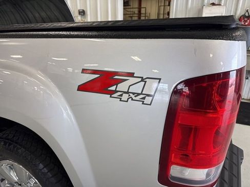 Used 2012 GMC Sierra 1500 SLT w/ SLT Convenience Package AWD/4WD image 9