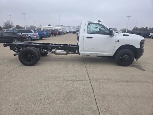 New 2026 RAM 3500 Tradesman image 7