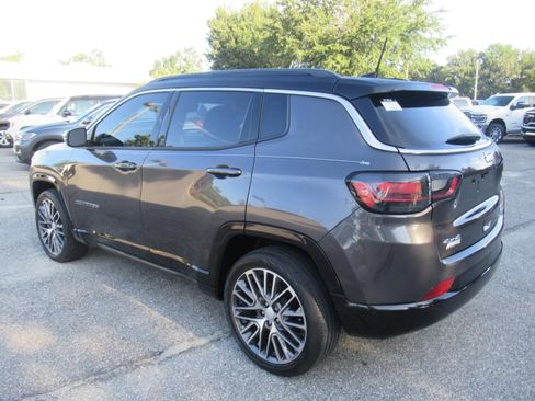 Used 2023 Jeep Compass Limited w/ Elite Group AWD/4WD image 5