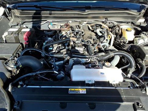 Certified 2025 Toyota Tacoma SR image 16