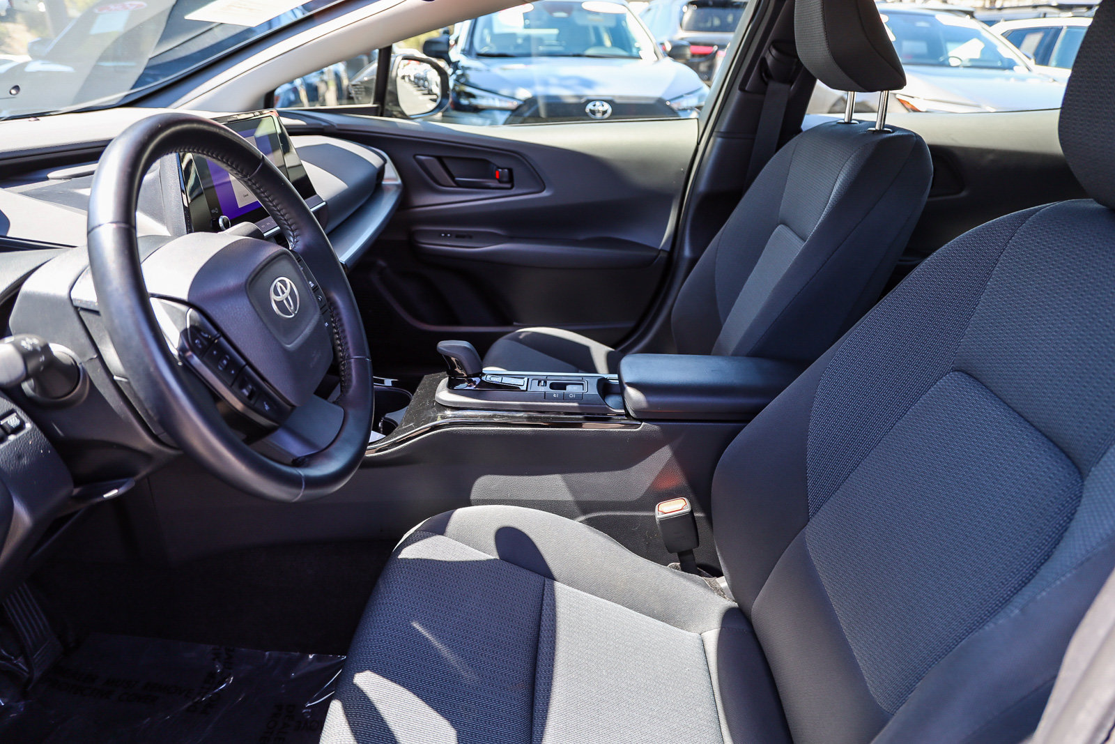Certified 2024 Toyota Prius LE FWD image 19