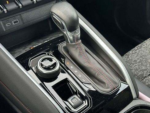 Certified 2023 Chevrolet Colorado Z71 w/ Z71 Convenience Package 2 image 32