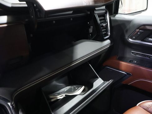 Used 2024 GMC Sierra 1500 Denali Ultimate image 35