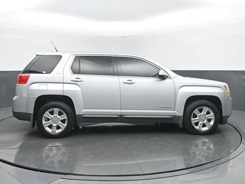 Used 2011 GMC Terrain SLE w/ LPO, Protection Package FWD image 6