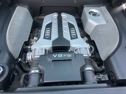 Used 2009 Audi R8 V8 w/ Enhanced Leather Pkg image 49