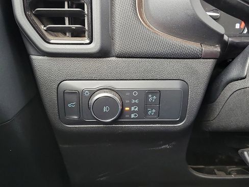 Used 2022 Ford Bronco Sport Outer Banks w/ Tech Package AWD/4WD image 14