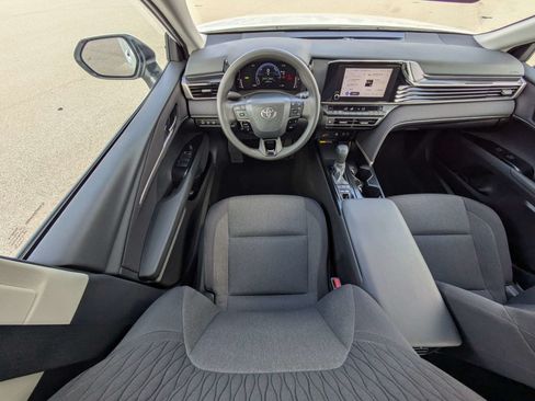 Used 2025 Toyota Camry LE FWD image 16