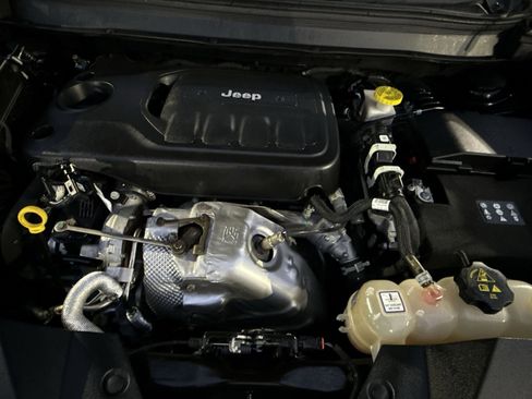 Used 2020 Jeep Cherokee Limited image 26