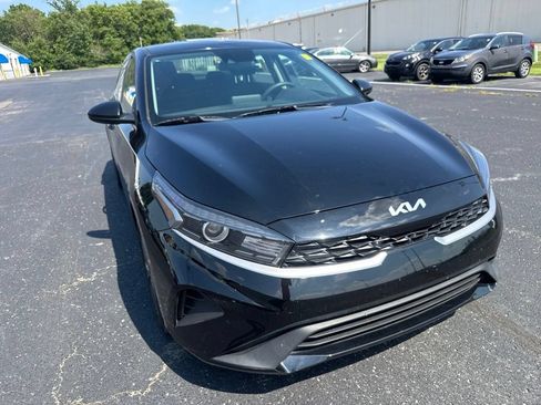 Used 2024 Kia Forte LXS FWD image 2