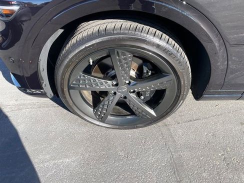 Used 2024 Genesis GV70 3.5T Sport w/ Sport Advanced Package image 28