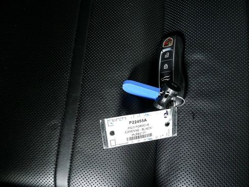 Certified 2023 Porsche Cayenne image 27