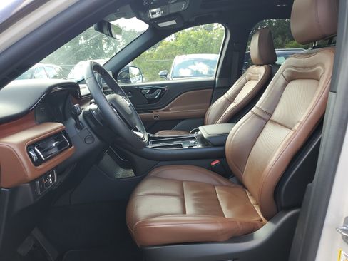 Certified 2022 Lincoln Aviator Reserve w/ Elements Package Plus image 14