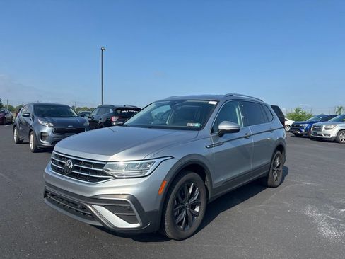 Used 2022 Volkswagen Tiguan SE AWD/4WD image 7