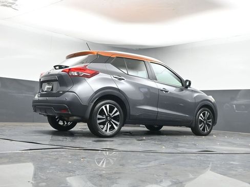 Used 2020 Nissan Kicks SV image 31