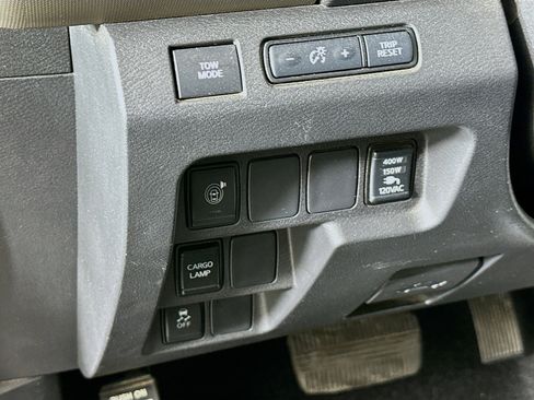 Used 2022 Nissan Frontier SV image 17