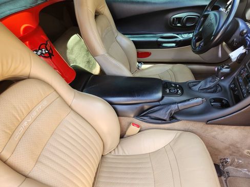 Used 2002 Chevrolet Corvette Convertible w/ Preferred Equipment Group2 RWD image 5