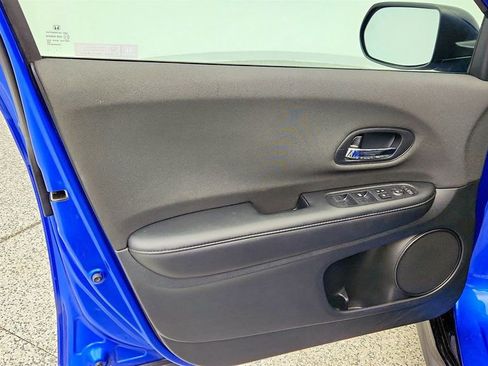 Used 2022 Honda HR-V Sport image 10